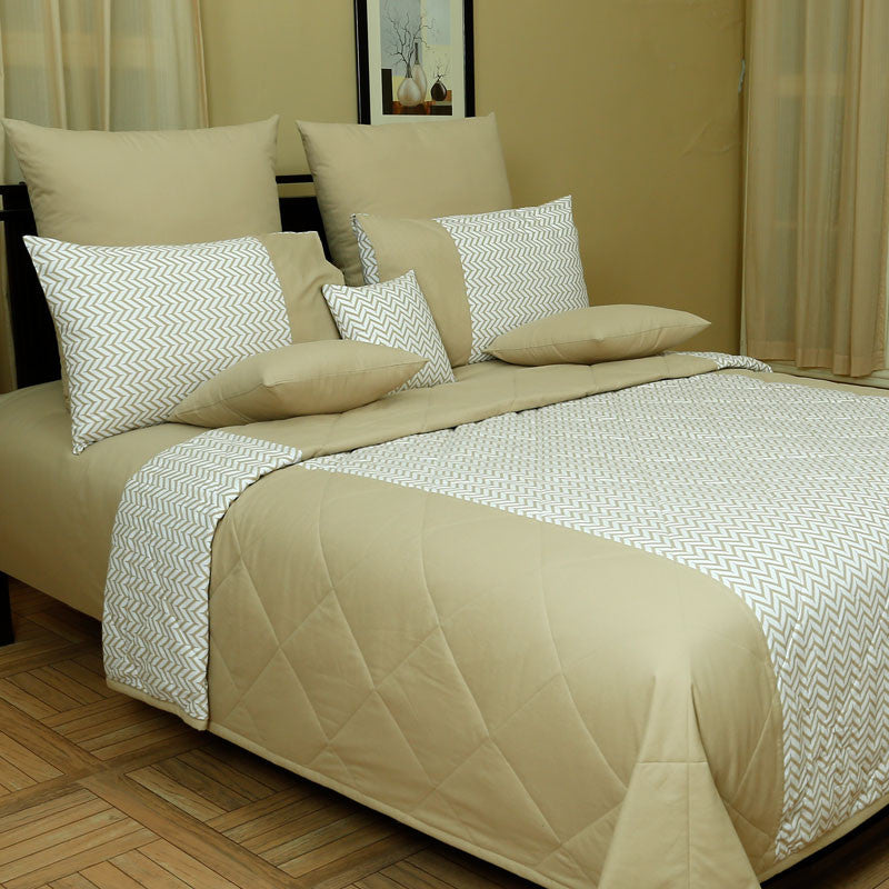 Zig Zag Bedspread(Quilted) with Pillow Cover